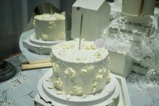 简约白色花朵 商品图0