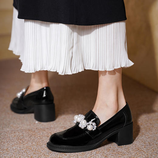 西村名物2021秋冬新款复古英伦小皮鞋韩版珍珠一脚蹬增高仙女乐福鞋T22AM16791 商品图1