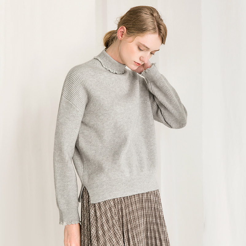 Famecoco范可儿蕾丝拼接高领毛衣冬针织上衣女F218DC003