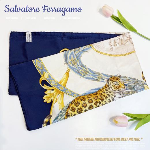 菲拉格慕 图案 方形 丝巾 商品图3