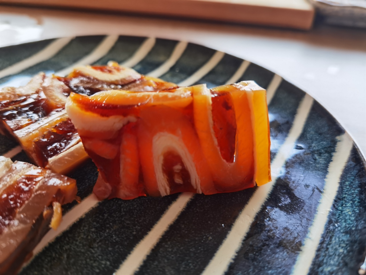 酱香猪皮冻即食熟食皮冻五香肉皮冻无胶凉拌菜劲道冻猪肉皮下酒菜