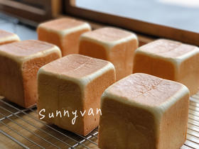 【面包脑袋】经典回归！生吐司  提前一天下单提前一天预定