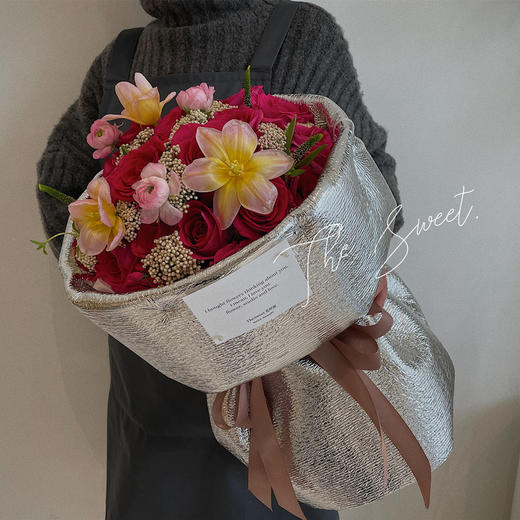 弗洛伊德玫瑰 · 圆形花束 商品图1