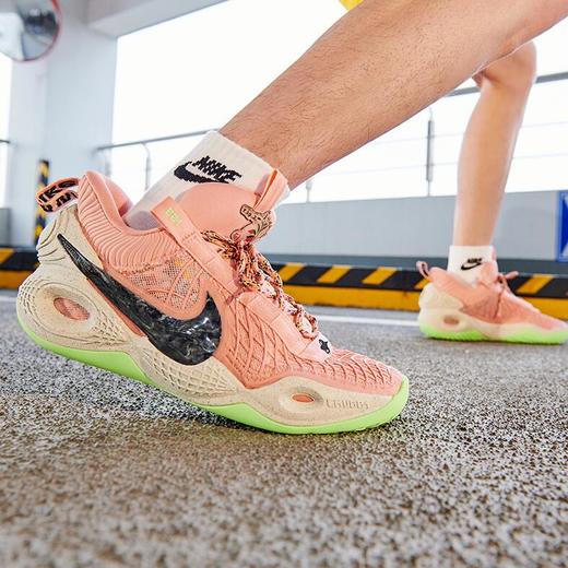 Nike  COSMIC UNITY EP 环保材质男子篮球鞋 商品图4