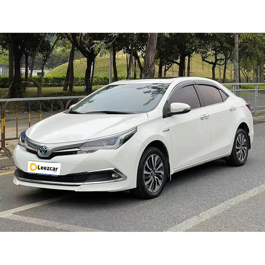 丰田 卡罗拉 改款双擎 1.8L E-CVT领先版 【月租-深圳】 商品图1