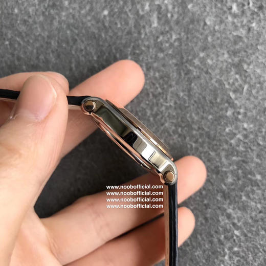 ZF优雅新品【灵动美钻 璀璨萧邦！】
ZF真“芯”女表之——萧邦Happy Diamonds石英系列278509腕表华丽登场！ 商品图2