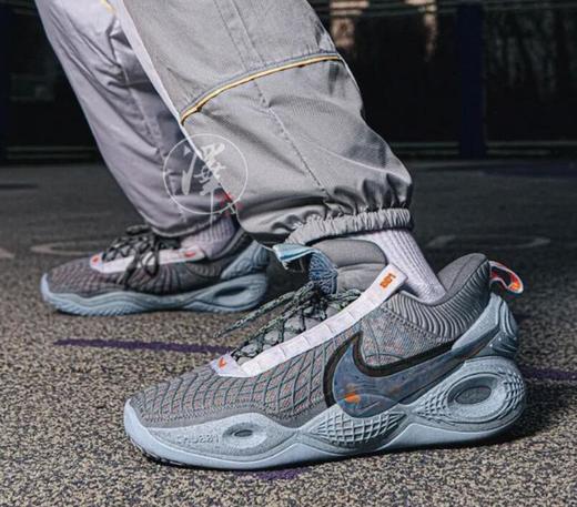 Nike  COSMIC UNITY EP 环保材质男子篮球鞋 商品图1
