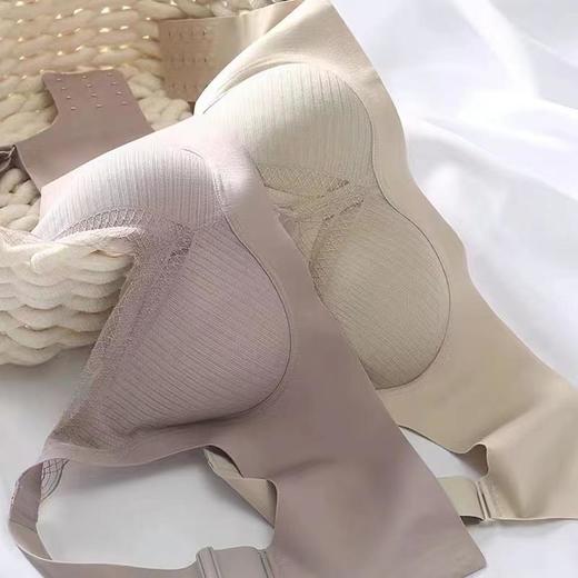 颠覆传统蕾丝反重力内衣宽肩带解压设计无钢圈聚拢收副乳给你无限的舒适感 商品图4