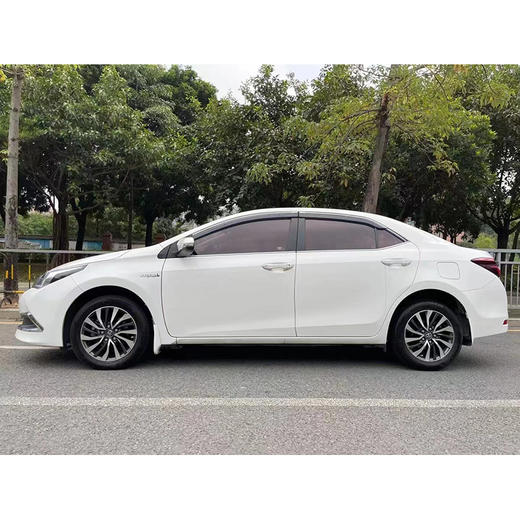 丰田 卡罗拉 改款双擎 1.8L E-CVT领先版 【月租-深圳】 商品图2