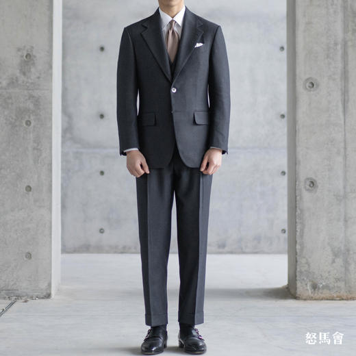 Hardy Minnis QZ² Super 150's澳洲美丽诺羊毛碳灰色全麻衬套装 商品图0