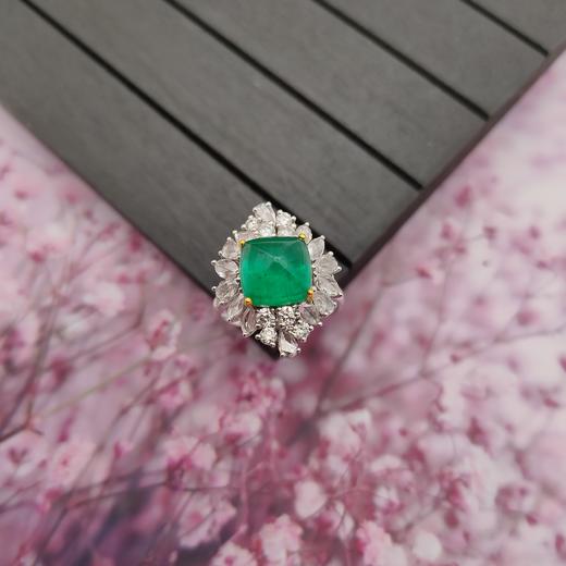 18K镶嵌祖母绿戒指 商品图0