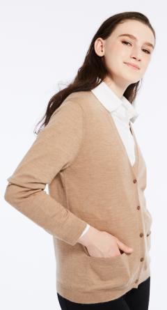 ¥580·专柜2折·法国奢牌EB精纺羊绒·女士精纺系扣口袋开衫gys

私席经典衣橱·新年精纺羊绒特卖·成本价回馈𝟝款经典 商品图1