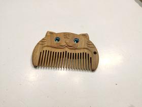 虎梳°绿檀7.7*5.5*1cm