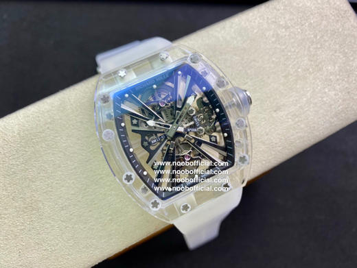 RM Factory重现理查德米勒的非凡运动品质
实现材料创新与钟表架构层面的融合，推出一代传奇RM12-01陀飞轮蓝宝石透明版 商品图14