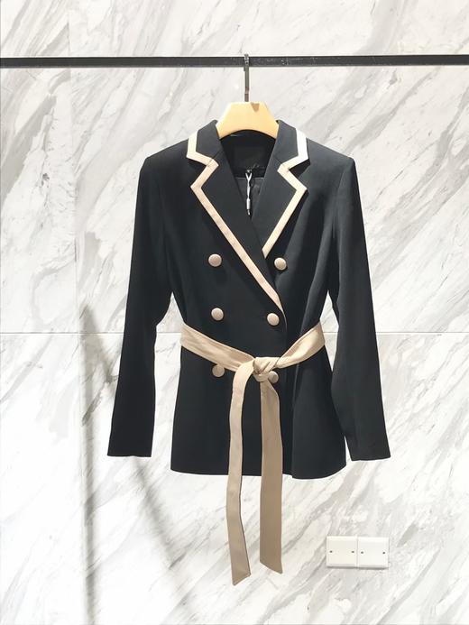 粉镶边绑带西装 商品图0