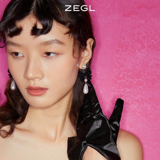 ZEGL圣诞蝴蝶结耳环女复古港风赫本人造珍珠耳钉925银针秋冬耳饰 商品图4