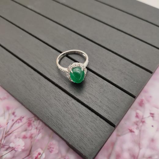 18K镶嵌祖母绿戒指 商品图2