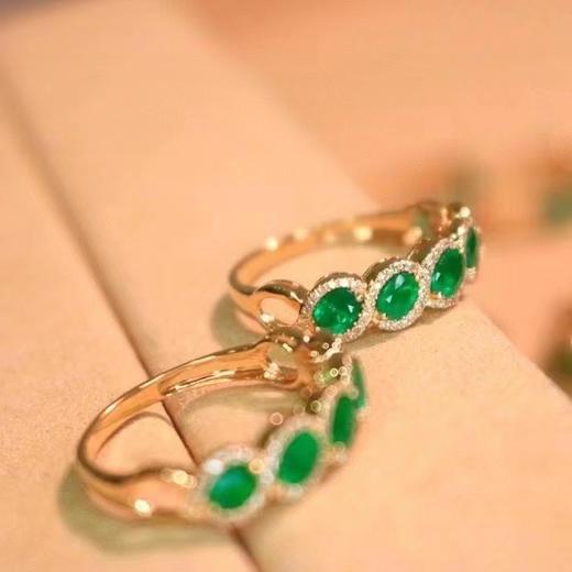 18K镶嵌祖母绿戒指 商品图1