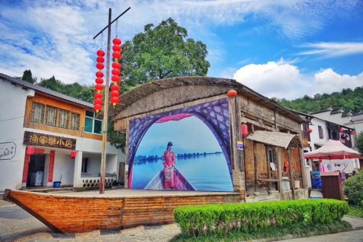 三都漁村|建德十大碗:排隊也要吃的當家明星菜|裡葉蓮子雞,九姓臃頭