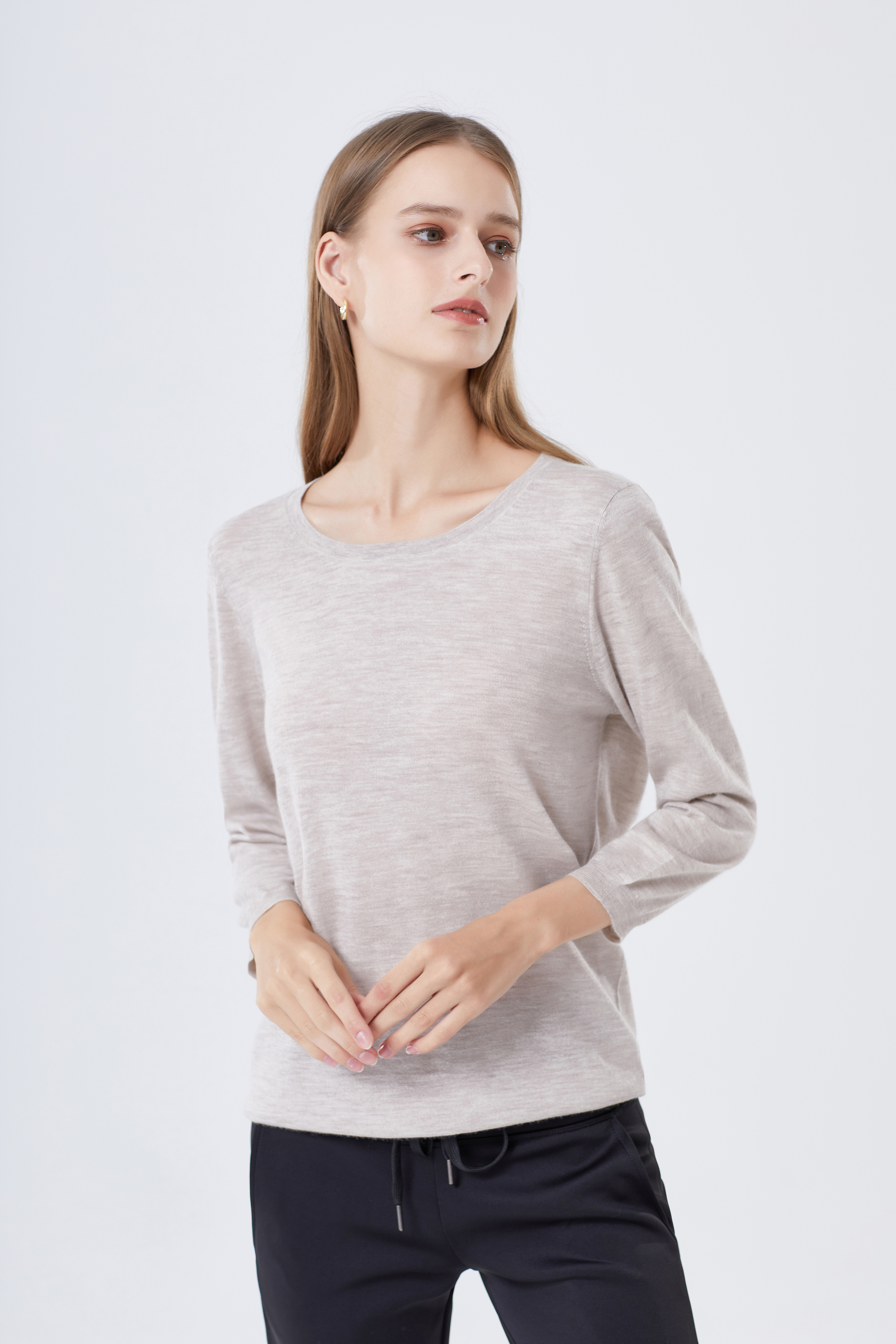 ¥560·专柜2折·法国奢牌EB精纺羊绒·女士圆领九分袖套衫gys

私席经典衣橱·新年精纺羊绒特卖·成本价回馈𝟝款经典