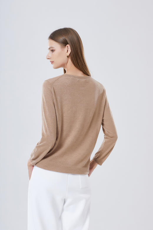 ¥560·专柜2折·法国奢牌EB精纺羊绒·女士圆领九分袖套衫gys

私席经典衣橱·新年精纺羊绒特卖·成本价回馈𝟝款经典 商品图3