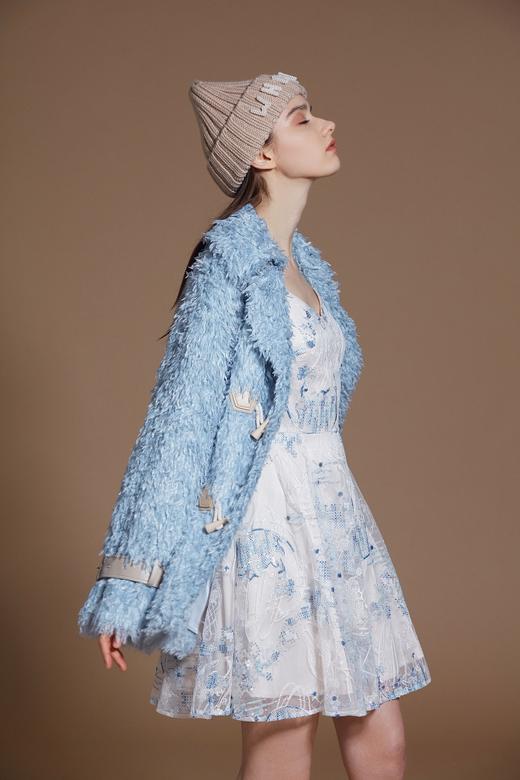 蓝色流苏毛绒两用领宽松外套 商品图5