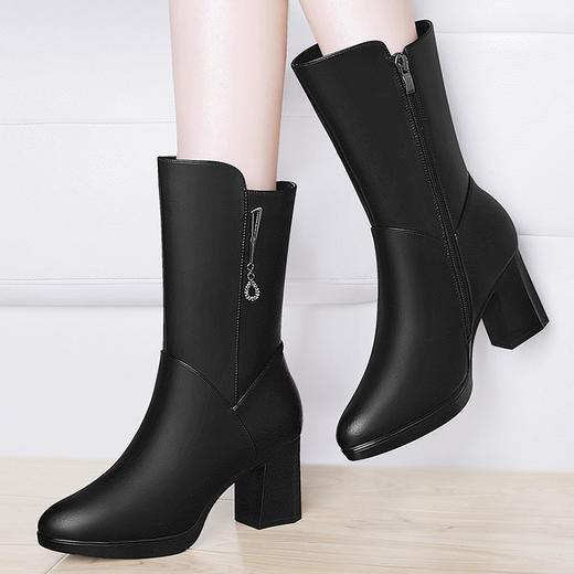 【服饰鞋包】中筒马丁靴女式皮靴英伦风 秋冬新款厚底粗跟高跟加绒靴子 商品图3