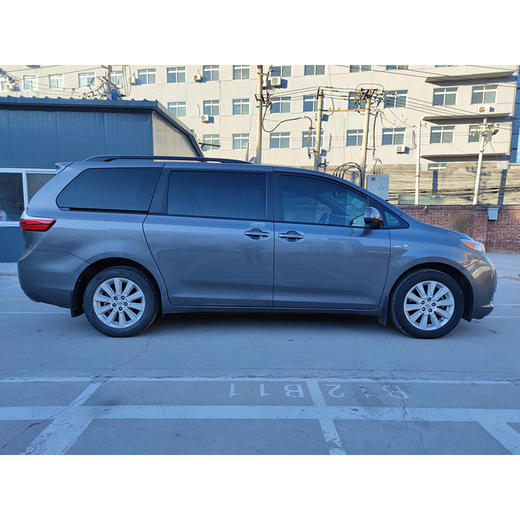 丰田 Sienna 3.5L 手自一体 LE 四驱7座 【长租-北京】 商品图3
