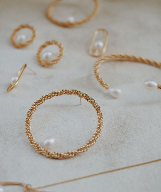 LUCY系列珍珠手镯 商品图3