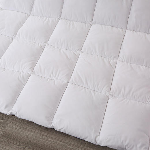 啄木鸟床品 暖心美肤被 优质磨毛面料 水洗抗菌工艺 吸湿保暖透气 商品图3