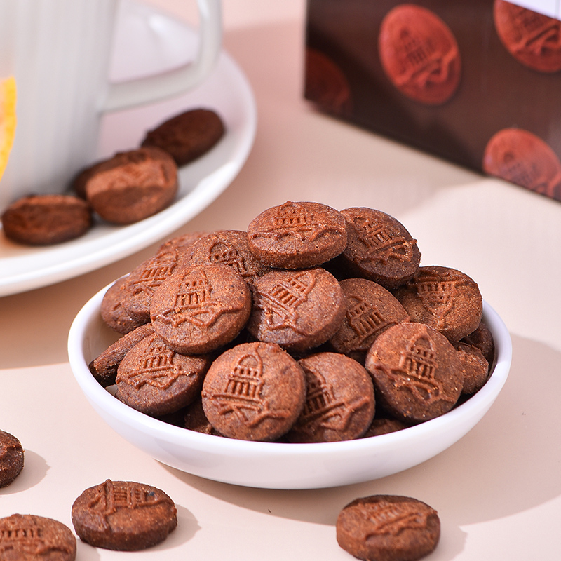 kohojo巧克力の小黑饼 358g/盒  精选小麦粉和优质的可可粉，食而不腻，唇齿留香，独立的小包装，方便携带