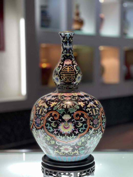 御瓷坊：乌金釉西法洋莲纹葫芦瓶 商品图0