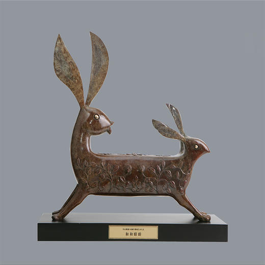 宇达青铜摆件 十二生肖兔《和和睦睦》创意装饰  家居工艺摆件  高43cm 商品图0