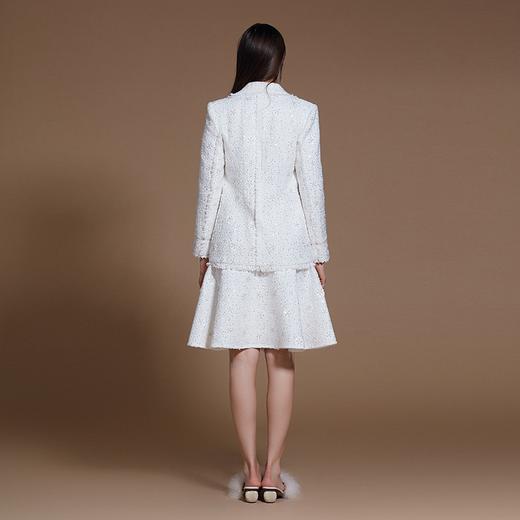 白色立体花粗纺毛呢半裙 商品图4