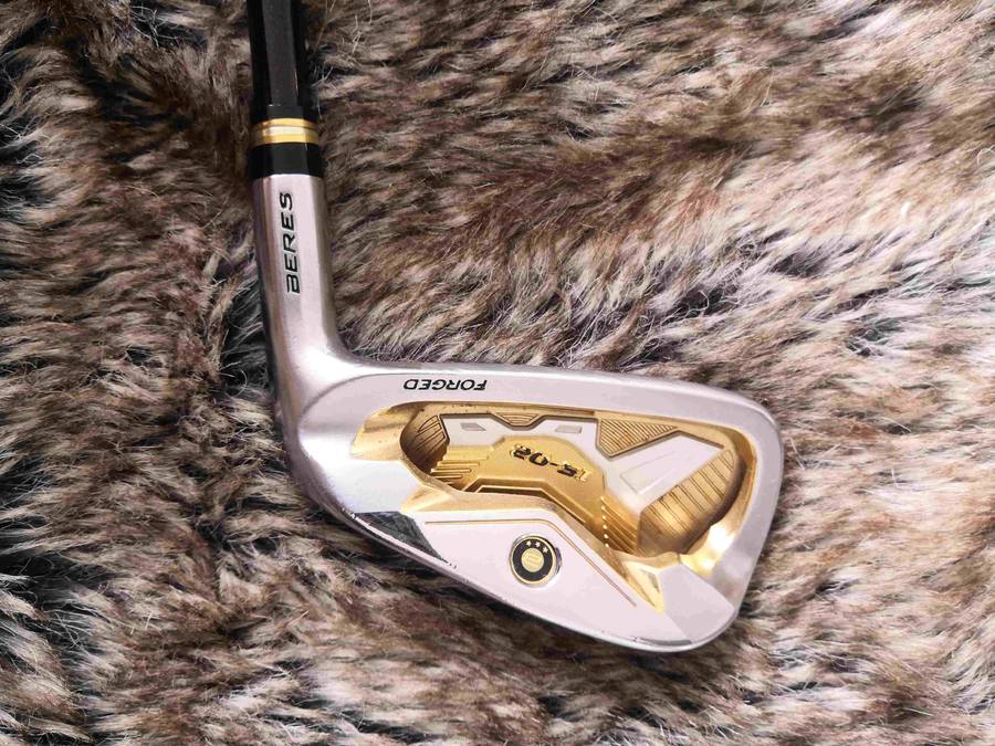 honma高尔夫4号铁硬度:r三星铁杆