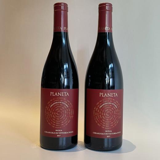 朴奈达酒庄索罗红葡萄酒2017 Planeta Cerasuolo di Vittoria DOCG 2017 商品图1