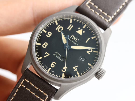 【TWC】万国钛壳 新品上市【马克系列再添新一成员 复古风格】万国飞行员系列马克18——IW327006腕表，隆重登场 商品图13