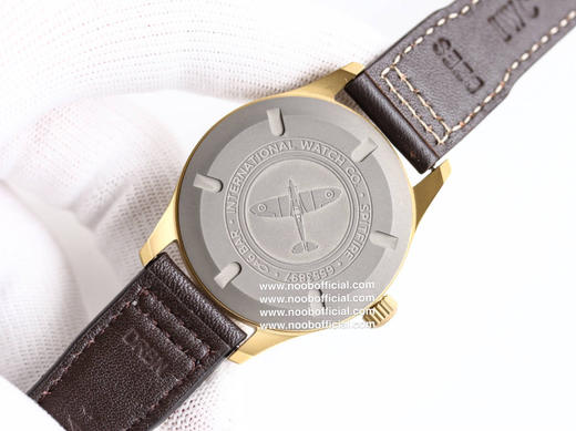 【TWC】万国青铜『纯进口青铜材质』 新品上市【马克系列再添新一成员 复古风格】万国飞行员系列马克18——IW327006腕表，隆重登场 商品图8