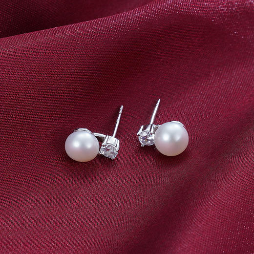 子佩集S925银珍珠耳钉【EM1461-XF】2111 商品图0