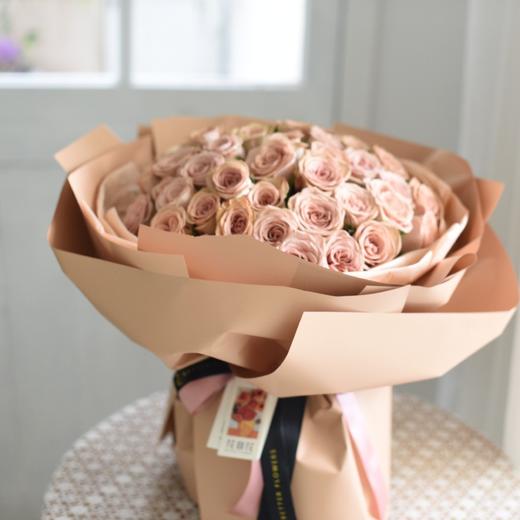 52枝卡布奇诺玫瑰 低饱和度颜色花束 商品图5