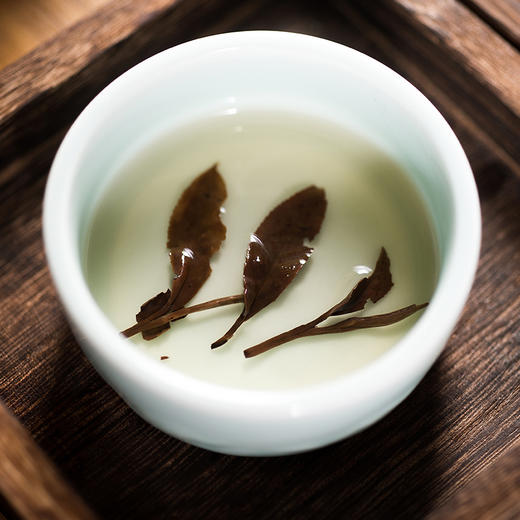 黄金白茶-黄金村-2021十年一品 黄金白茶饼礼盒装357g 商品图4