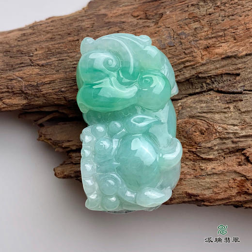 派瑞翡翠 翡翠挂件 糯种 绿色 商品图3