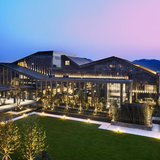 2天1晚【宁波东钱湖华茂希尔顿酒店】入住园景阳台房，享双人早餐，打卡宁波亲子推荐款酒店，奢华中享受独特的宁静美景~ 商品图2