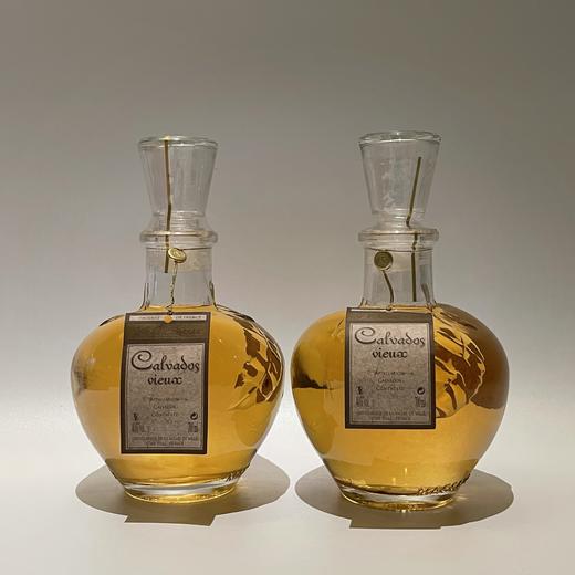 Massenez Carafon Calvados Vieux without Pomme Prisonnière马塞内茨卡巴度斯苹果白兰地(无果) 商品图1