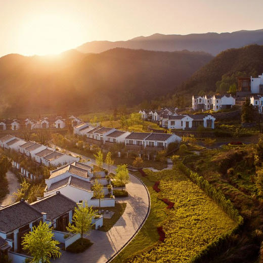 0元续住第三晚！3天2晚【黄山悦榕庄】周末不加价，元旦/春节可用！入住自驾联排别墅，含秋季下午茶、店内美景旅拍、日落仪式、萌宠互动、丰富休闲活动等，度假亲子两相宜，探皖南古风之旅！ 商品图11