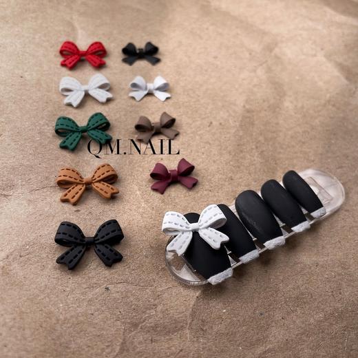 美甲日系网红包金属质感立体镂空蝴蝶结饰品简约五彩指甲装饰 （10颗，颜色随机） 商品图0