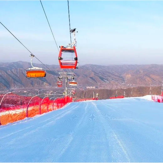 1~2晚【崇礼翠云山皇冠假日度假酒店】全雪季住滑套餐！含每日早餐、双人滑雪套票，北京周边滑雪遛娃好去处~ 商品图1