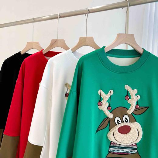 女士精工圣诞鹿加绒保暖阔版卫衣 商品图3