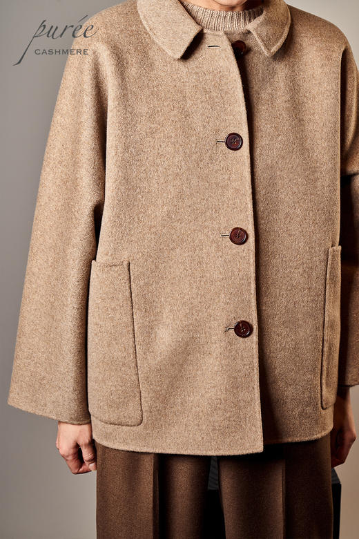 #1207「4 BUTTONS SHORT COAT   」85% WOOL 15% CASHMERE  大贴袋短大衣 商品图4