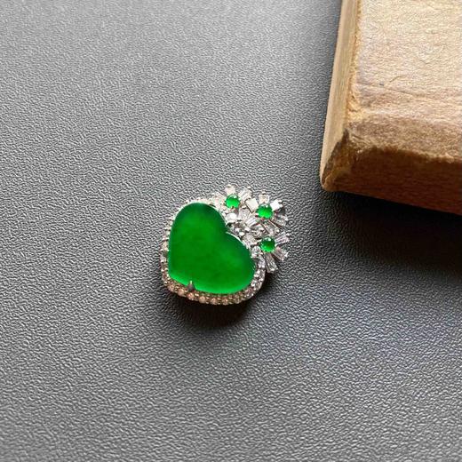 玻璃种厚庄阳绿翡翠心18k白金钻石镶嵌 商品图1